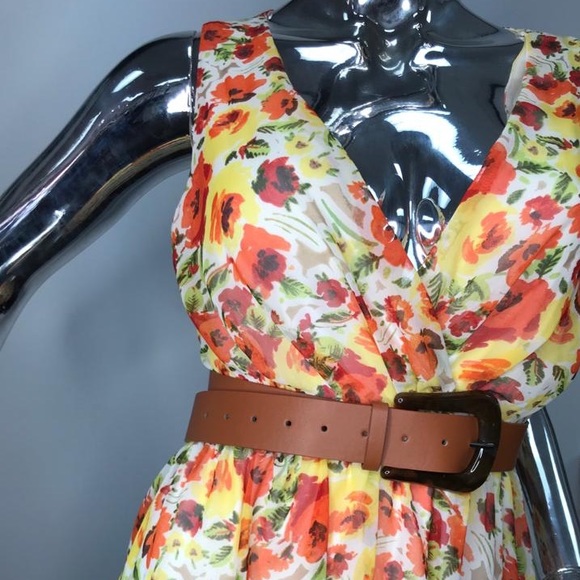 Dress - Picture 4 of 4